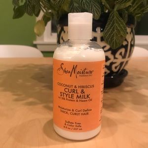 SheaMoisture Makeup - SheaMoisture Coconut & Hibiscus Curl Style Milk SheaMoisture Makeup - SheaMoisture Coconut & Hibiscus Curl Style Milk